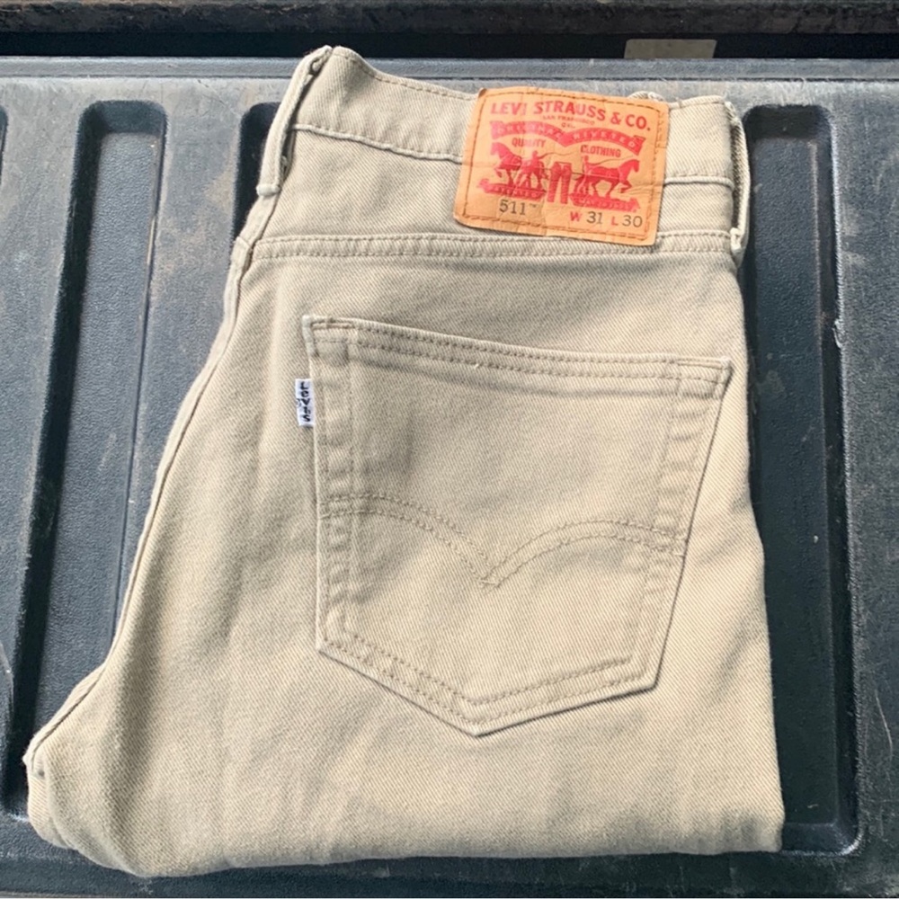 Men Levi jeans size 31×30 style 511